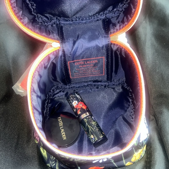 Blue Floral Estée Lauder Makeup bag included with lipstick & Lip balm - Picture 2 of 4